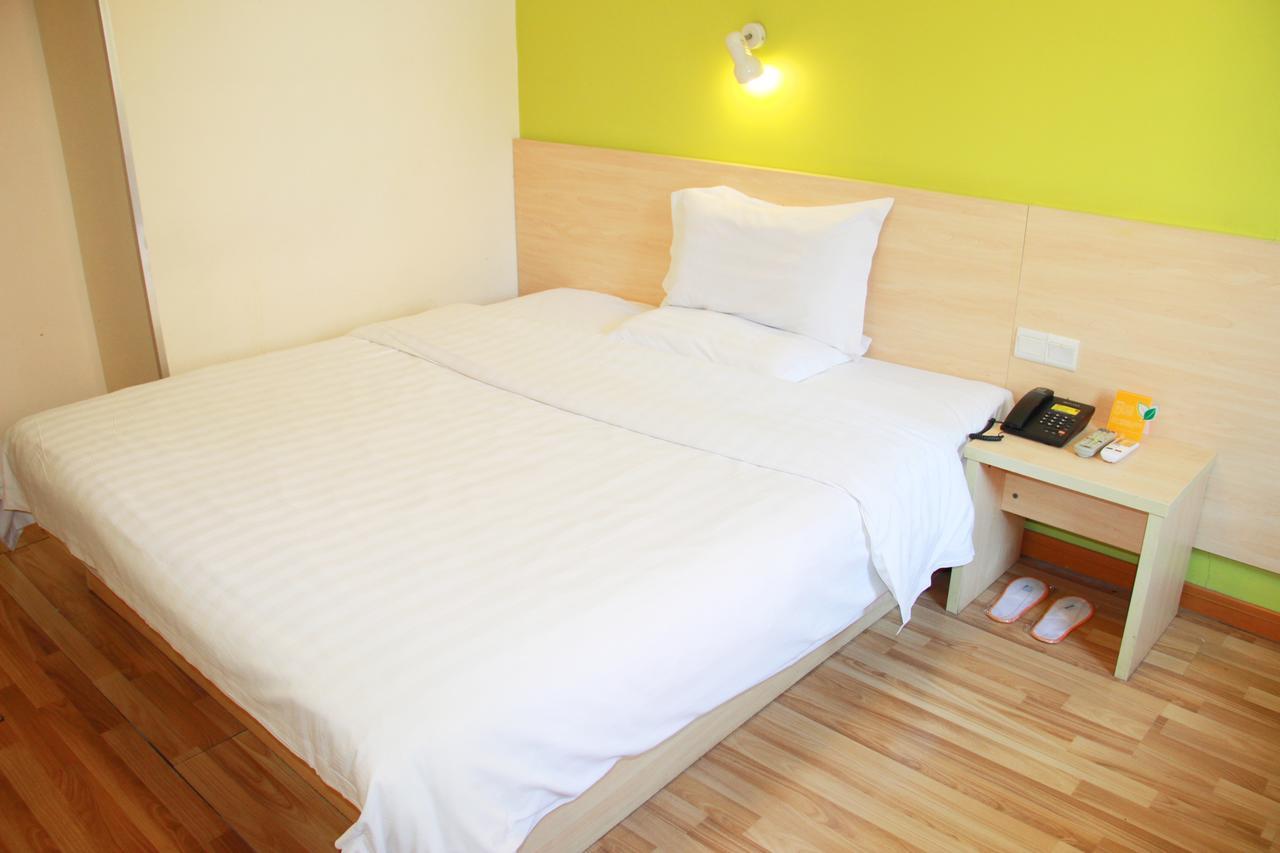 7Days Inn Huludao Xingcheng Hot Spring Street ภายนอก รูปภาพ