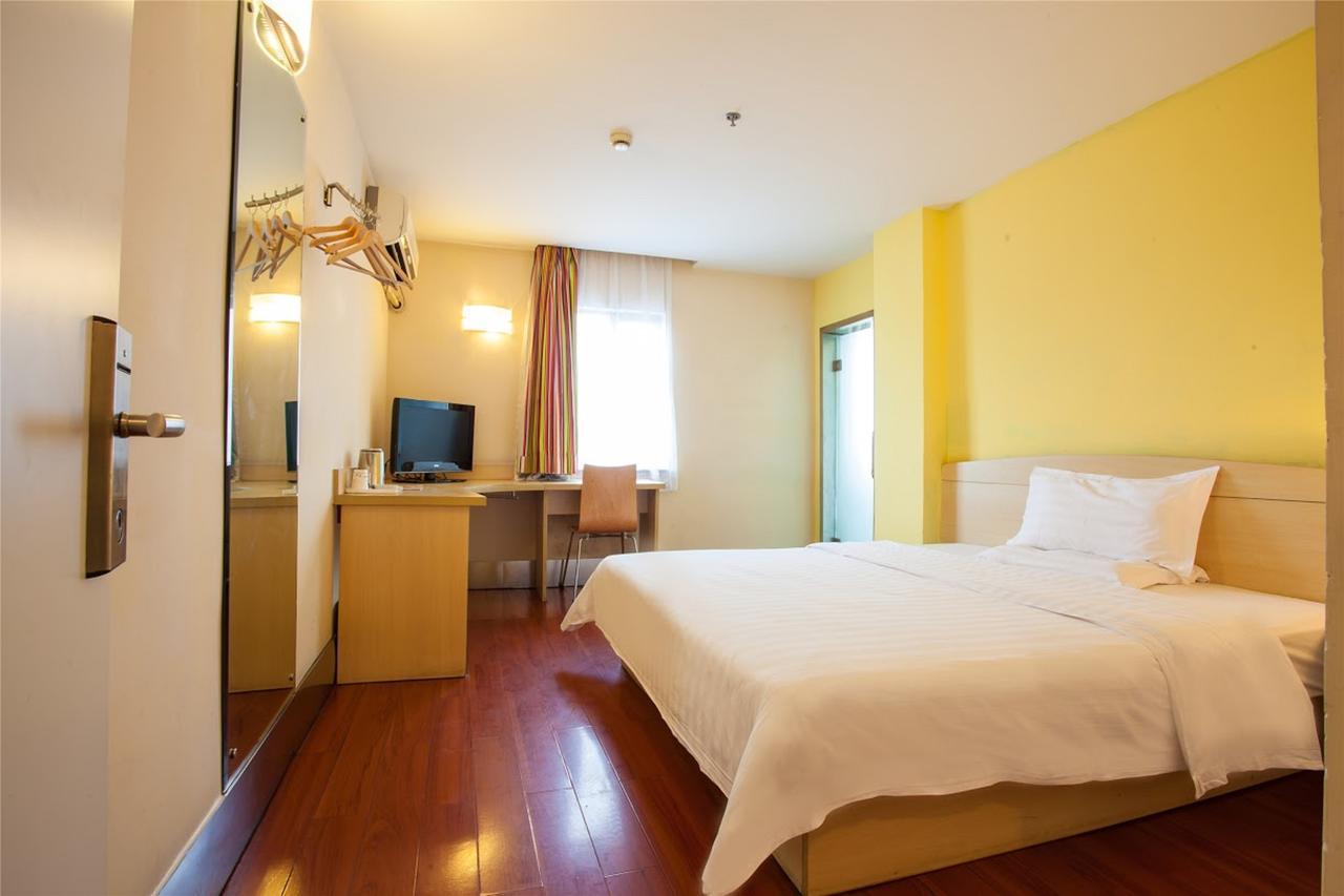7Days Inn Huludao Xingcheng Hot Spring Street ภายนอก รูปภาพ
