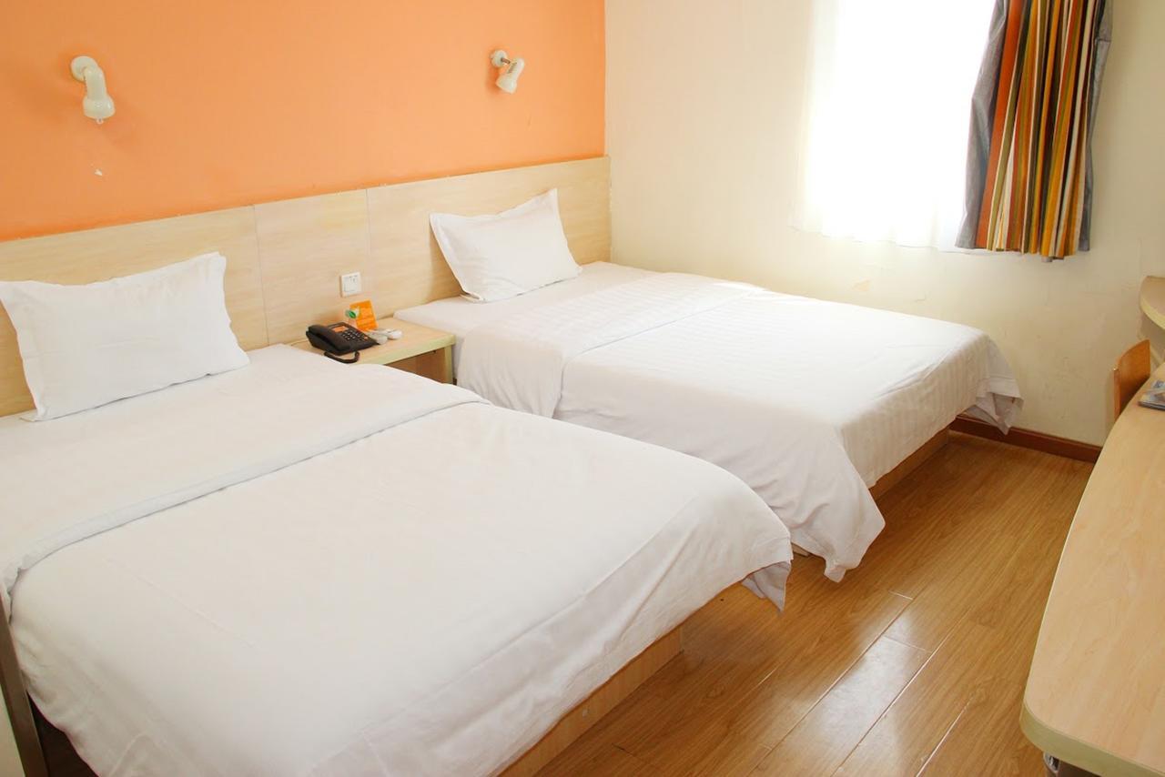 7Days Inn Huludao Xingcheng Hot Spring Street ภายนอก รูปภาพ